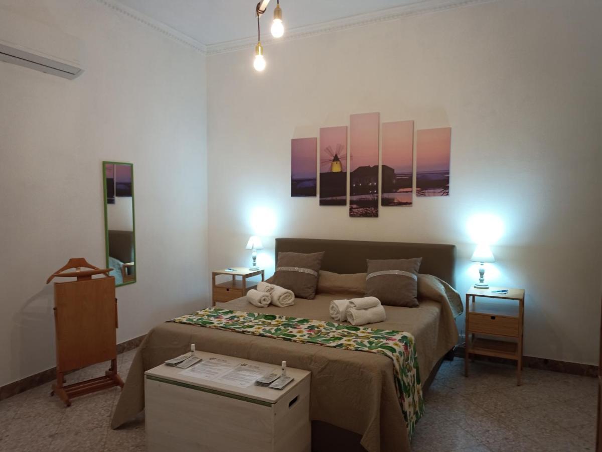 Casa Vacanze Ni Nuccia Трапани Екстериор снимка